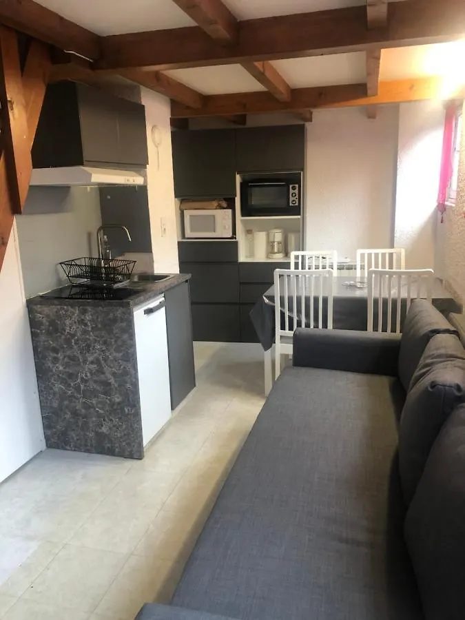 Appt 4/6 Couchages Avec Terrasse Cauteretsアパートメント 0*, コテレ フランス