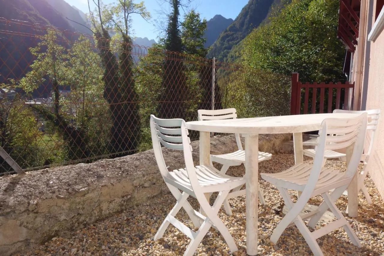Appt 4/6 Couchages Avec Terrasse Cauteretsアパートメント